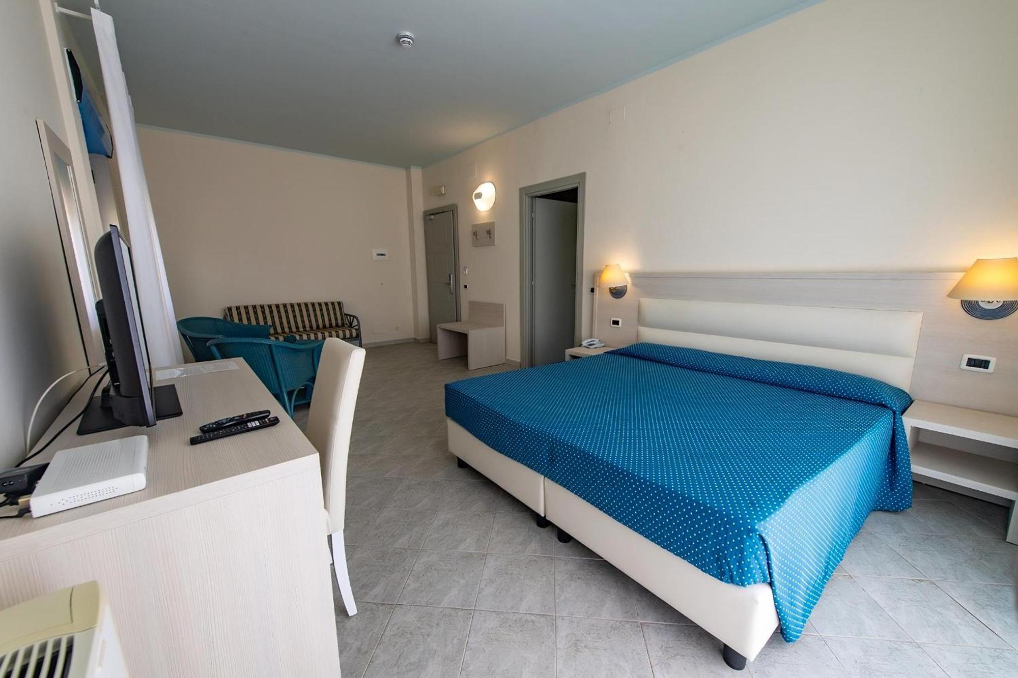 Hotel Baia Turchese ランペドゥーザ エクステリア 写真