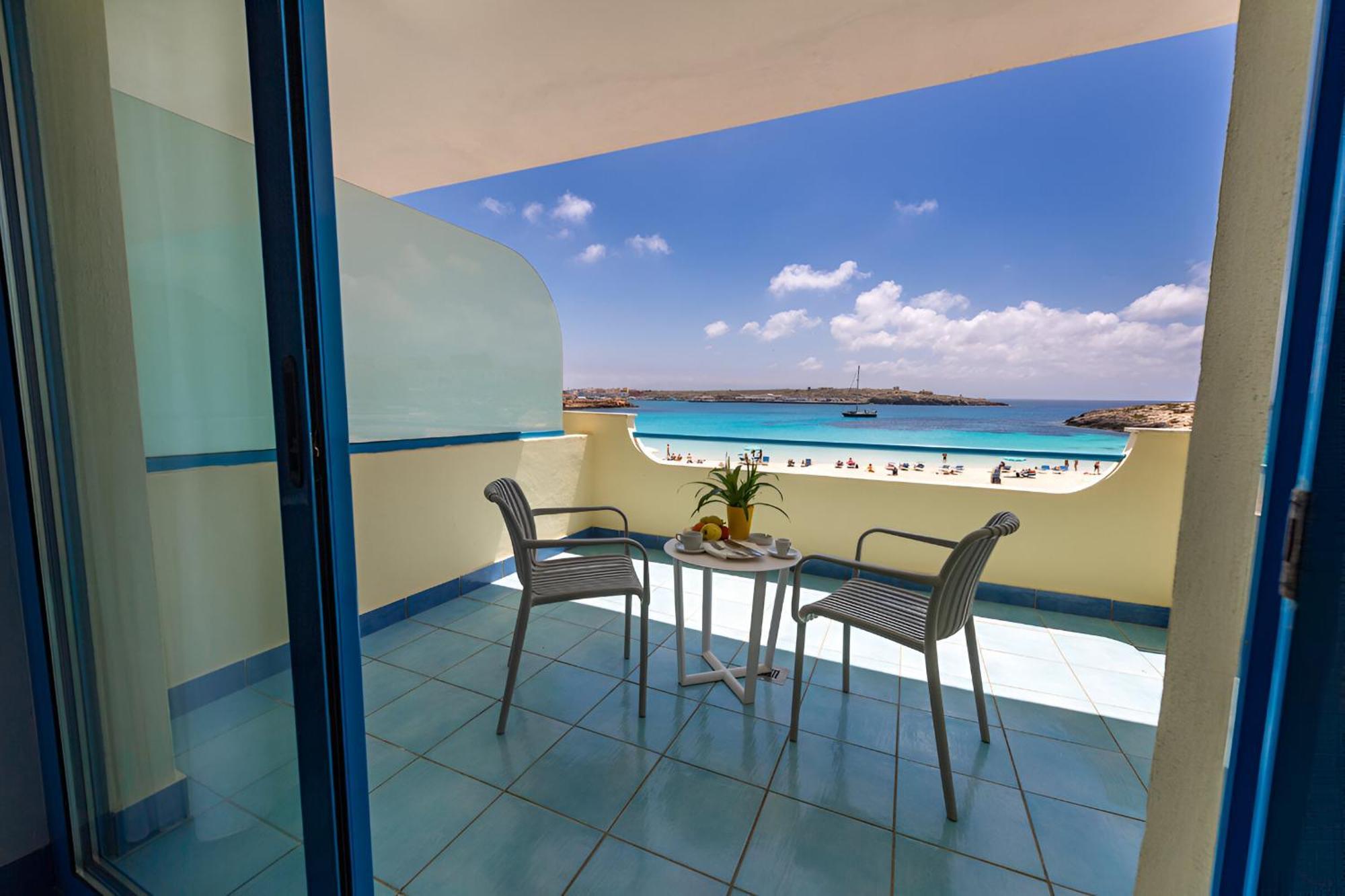 Hotel Baia Turchese ランペドゥーザ エクステリア 写真