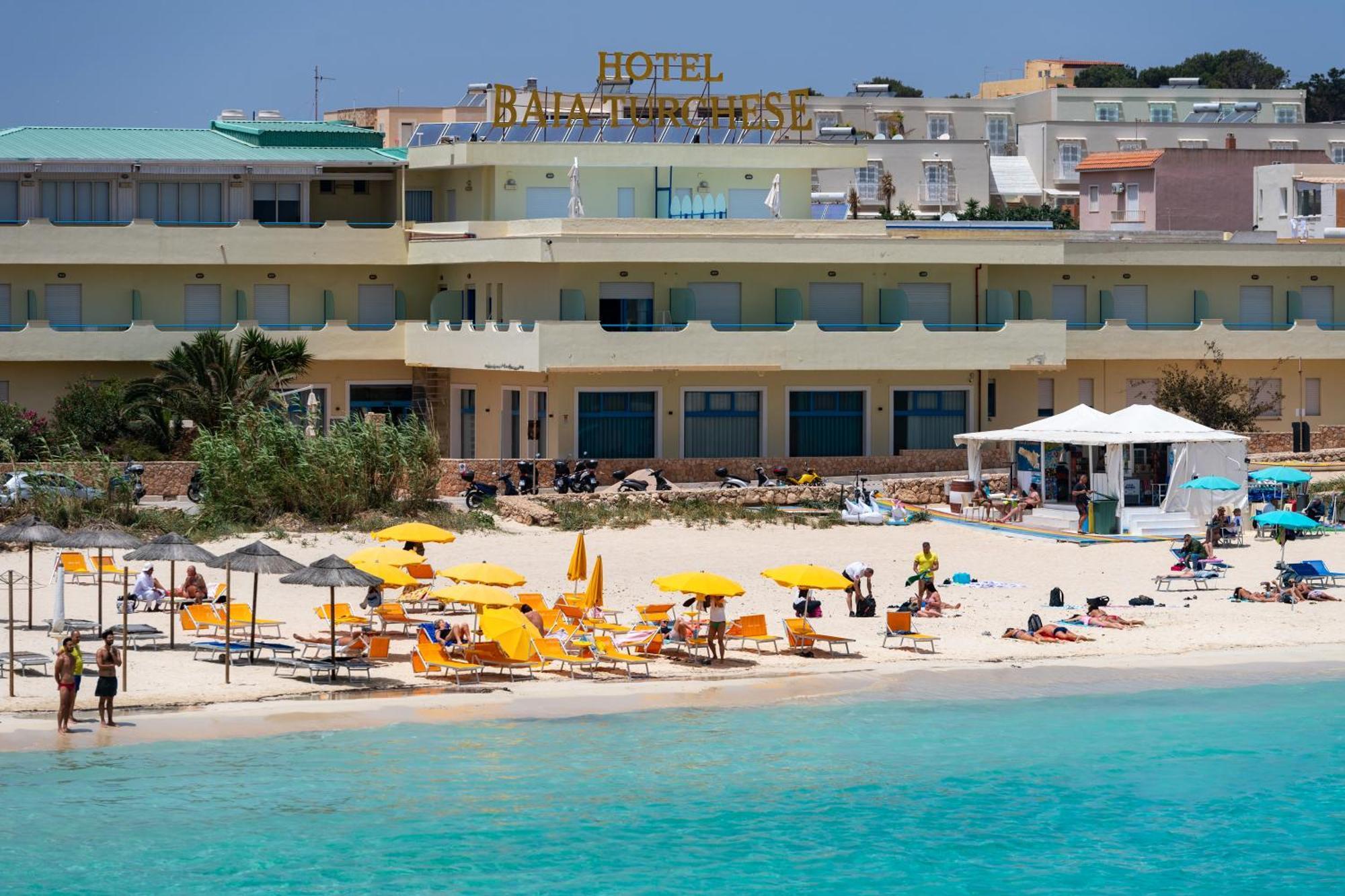 Hotel Baia Turchese ランペドゥーザ エクステリア 写真