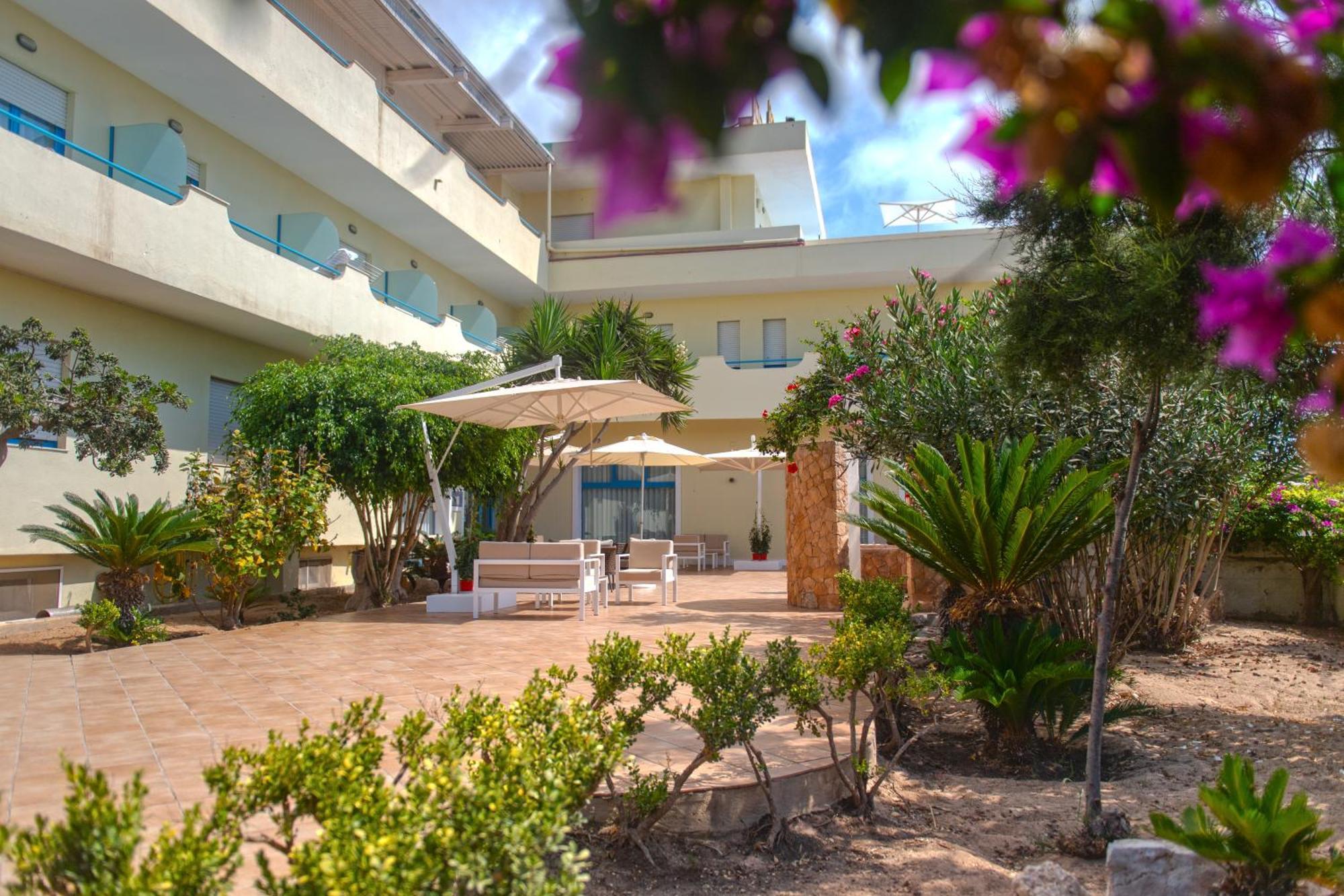 Hotel Baia Turchese ランペドゥーザ エクステリア 写真